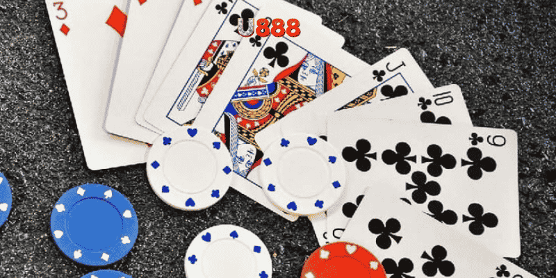 Phỏm là game bài trí tuệ đòi hỏi người chơi phán đoán tâm lý đối thủ